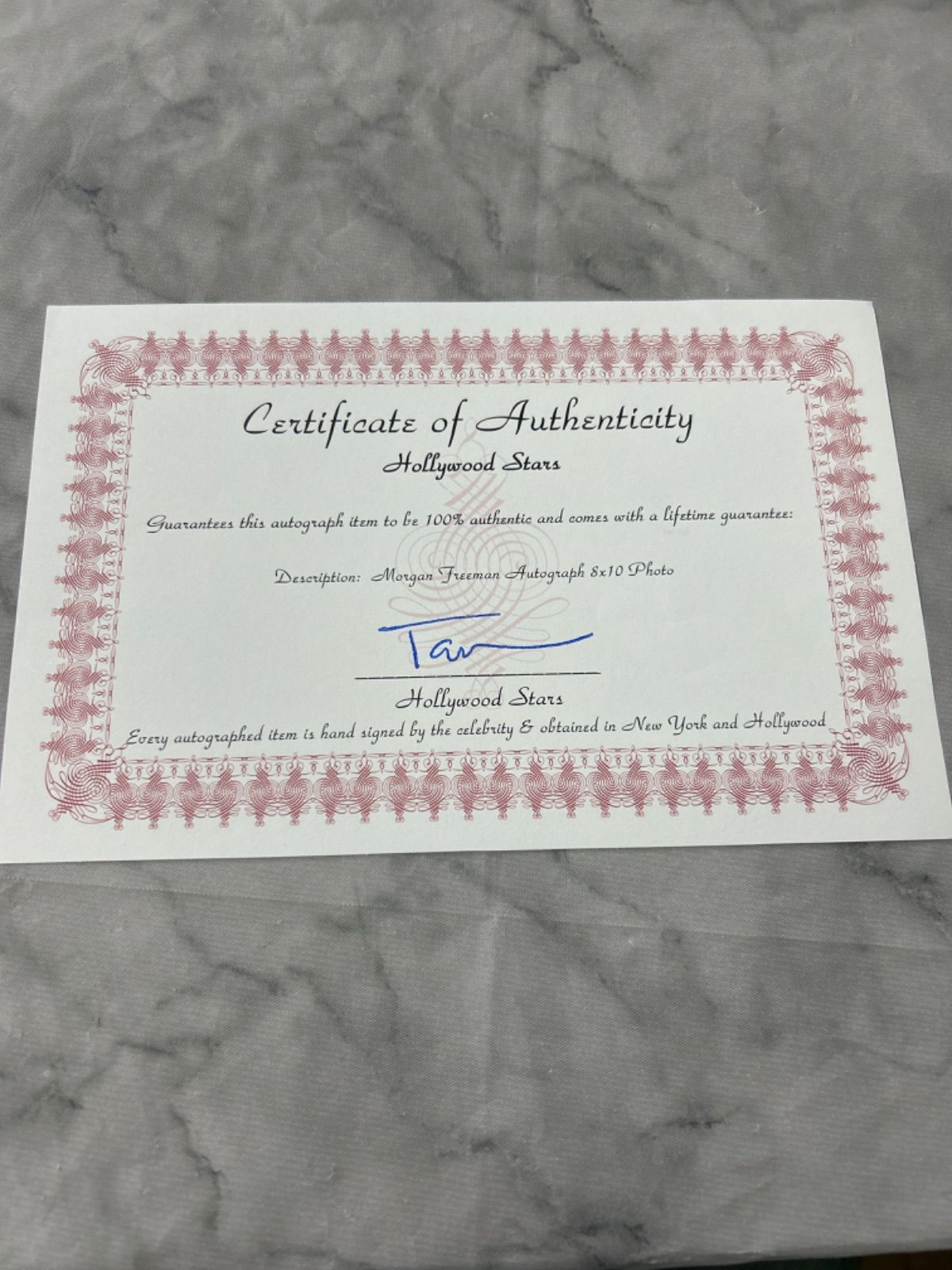 モーガン フリーマン 直筆サイン入り8x10フォト - メルカリ