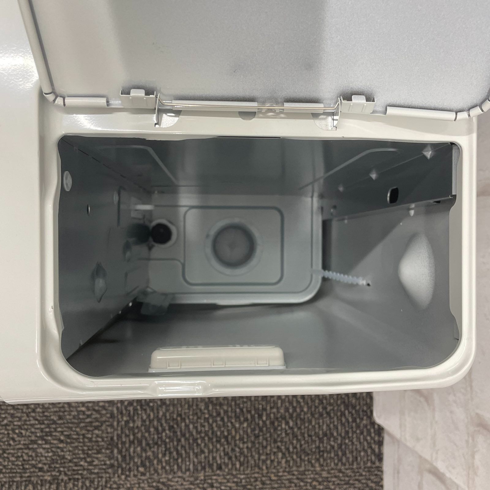 未使用品】CORONA コロナ FH-G3224Y-W 石油ファンヒーター