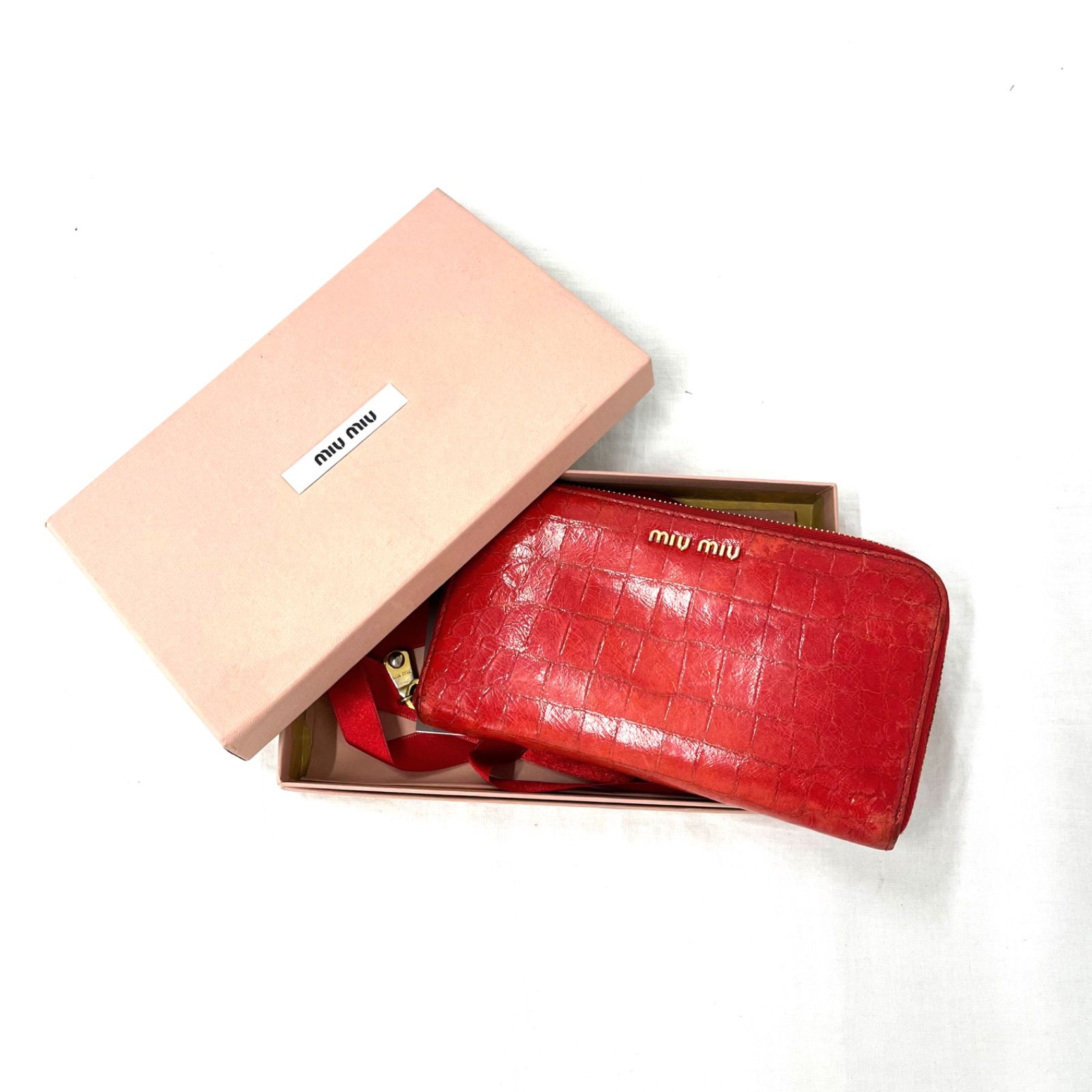miu miu レッド キルティング 長財布 箱付き miumiu 財布 長財布 財布