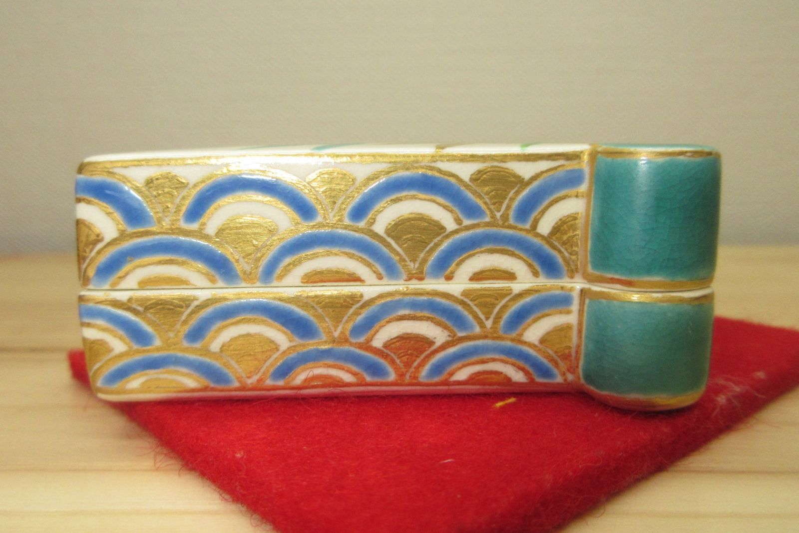 送料込【逢絢亭・新品】茶道具 香合 京焼 扇面香合 竹の図 手塚石雲 共箱入り 逢絢亭・新品】茶道具 香合 京焼 扇面香合 竹の図 手塚石雲