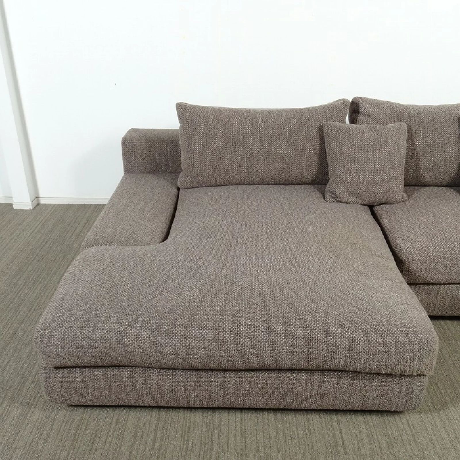 ◾︎SELUNO◾︎ 【展示超美品】arflex(アルフレックス) GALE SOFA / ガーレ カウチソファ / ファブリック 265万 c227  - メルカリ