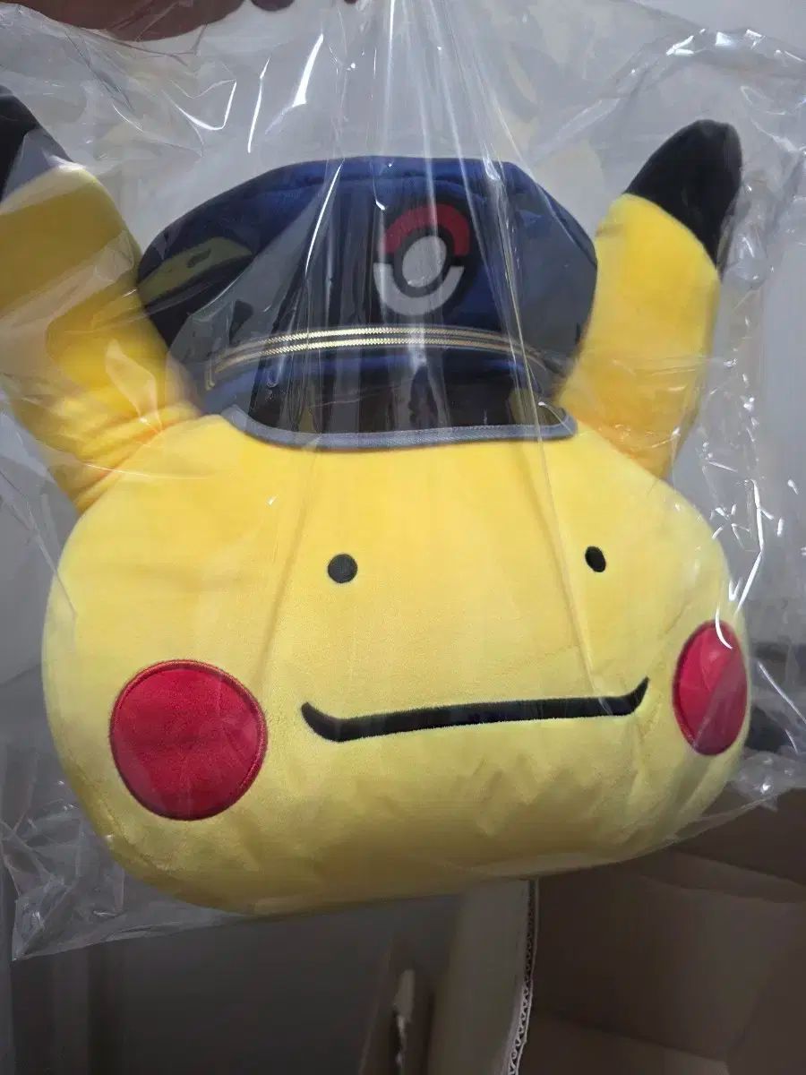 ピカチュウ ステーションマネージャー メタモン クッション