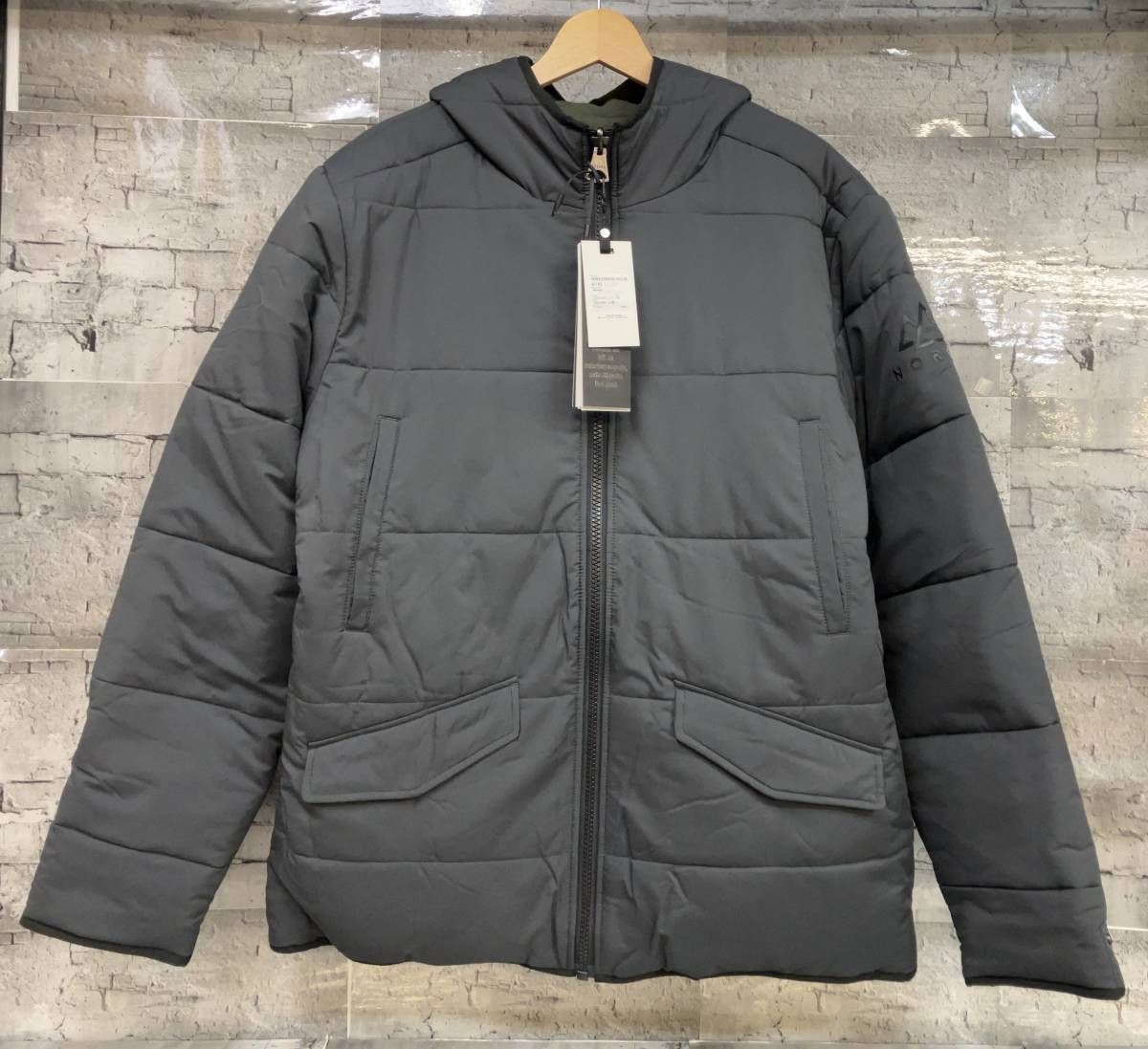 andwang Kirakira Short Zip up ブラック 002