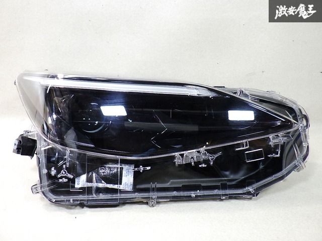 トヨタ 純正 MXPB10 ヤリス クロス ハロゲン ヘッドライト