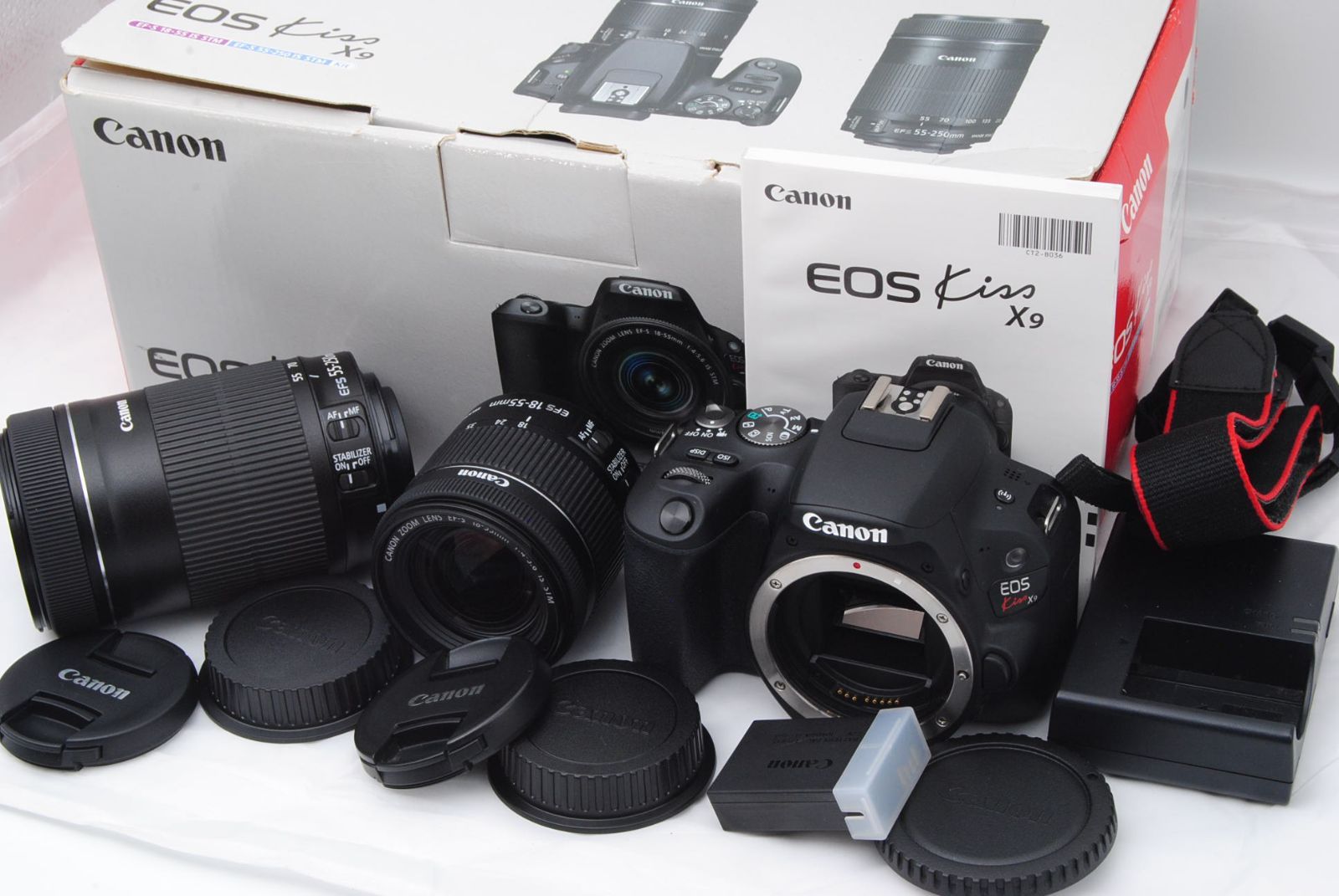 6942ショット 元 き 級 Canon EOS Kiss X9 ダブルズームキット デジタル一眼レフカメラ ブラック