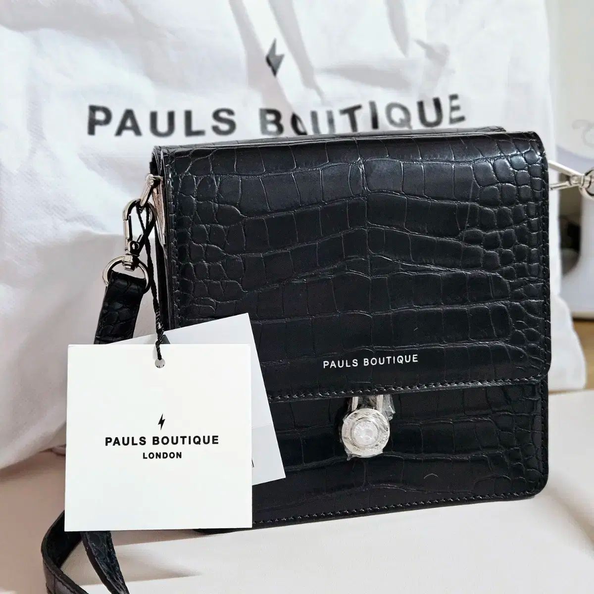 Pauls boutique ポールズブティック ブ クロスバッグ ブラック