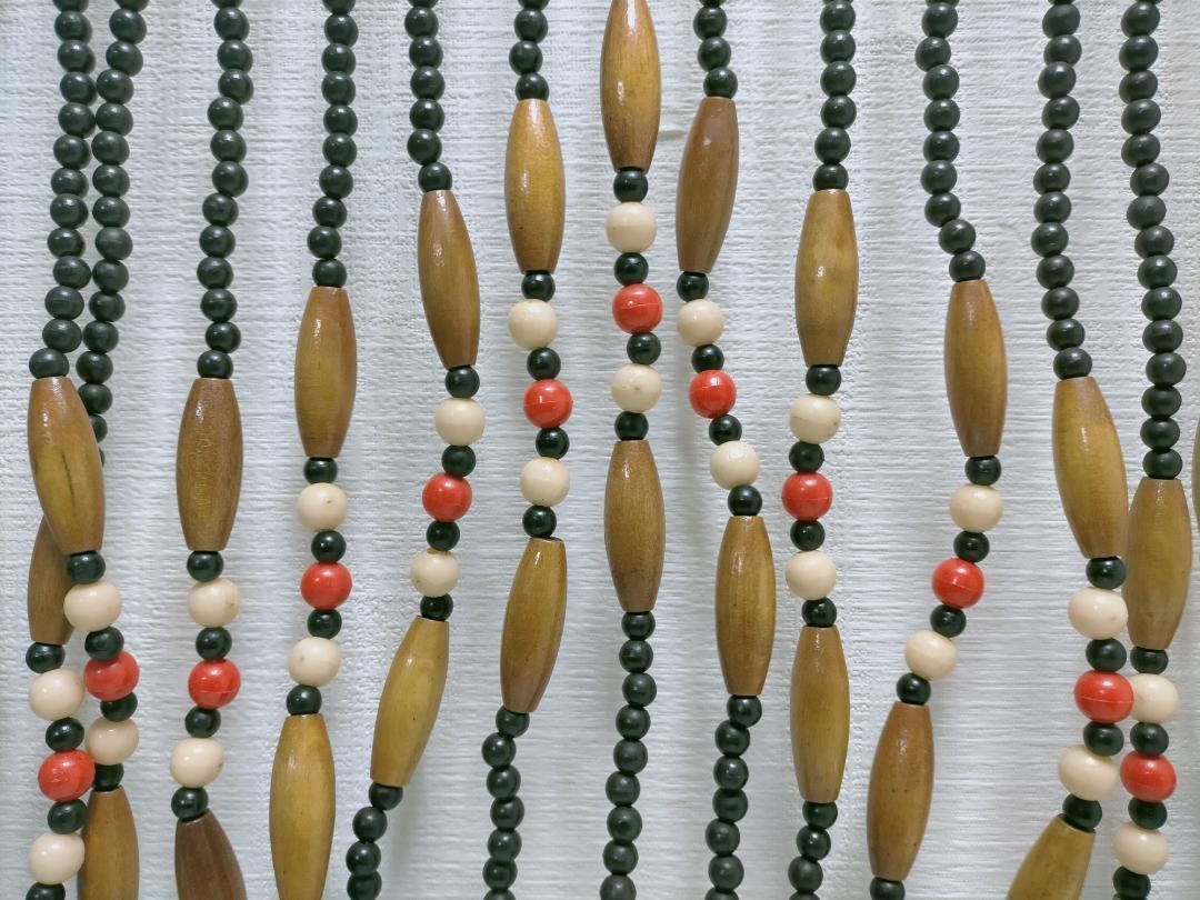 昭和 レトロ ポップ 珠 のれん 暖簾 ビーズ プラ Amazon.co.jp: ビーズのれん ビーズカーテン 珠暖簾 ポップ