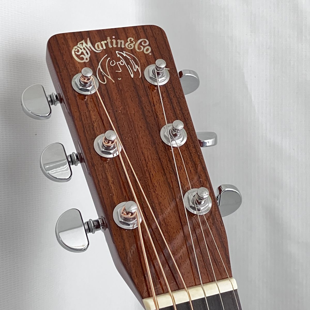 ギター martin D-28 Martin D-28【1944年製(昭和19年)第二次世界大戦中に産声をあげ