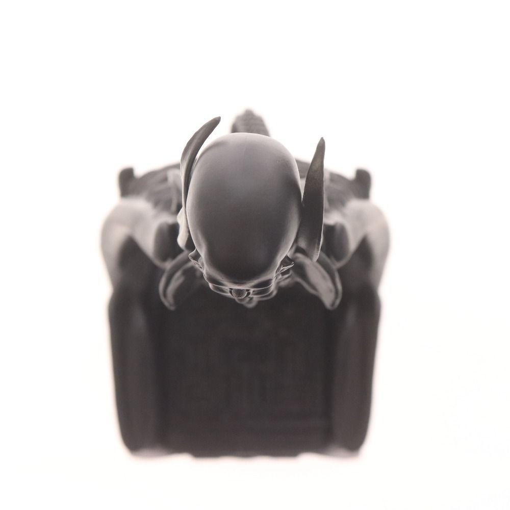 □ フィギュア エイリアン H.R.ギーガー 1/6 BlackBox x