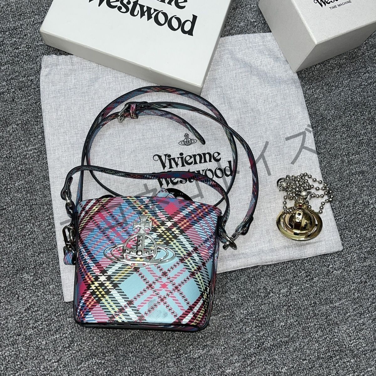 Vivienne westwood ヴィヴィアンウエストウッド BETTY クロコミニショルダーバッグ ベティ スモールバケットバッグ ハンドバッグ2way