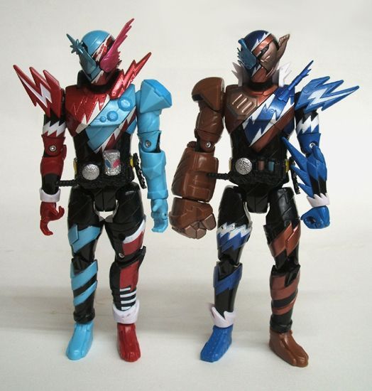 仮面ライダー ビルド 変身セット ドリンクボトル フィギュア3体セット ジャンク 仮面ライダー ビルド 変身セット ドリンクボトル フィギュア3体