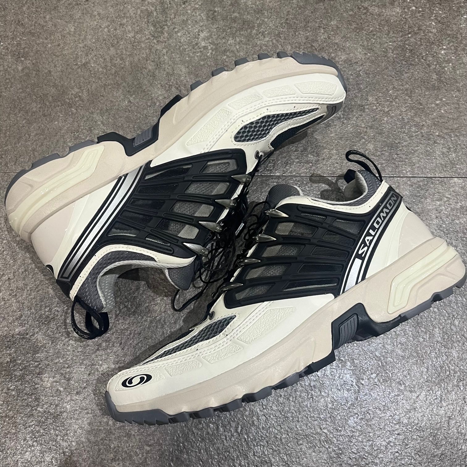 美品 DSM x SALOMON ACS PRO 473494 コラボ スニーカー ドーバー 