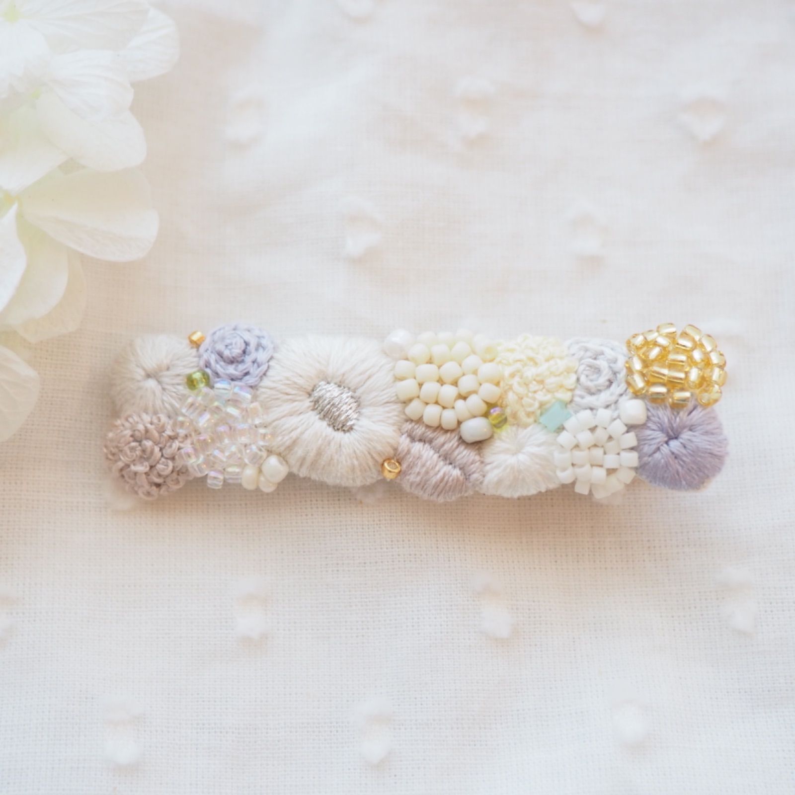 最大73％オフ！ ビーズ刺繍ヘアクリップ グリーンゴールド agapeeurope.org