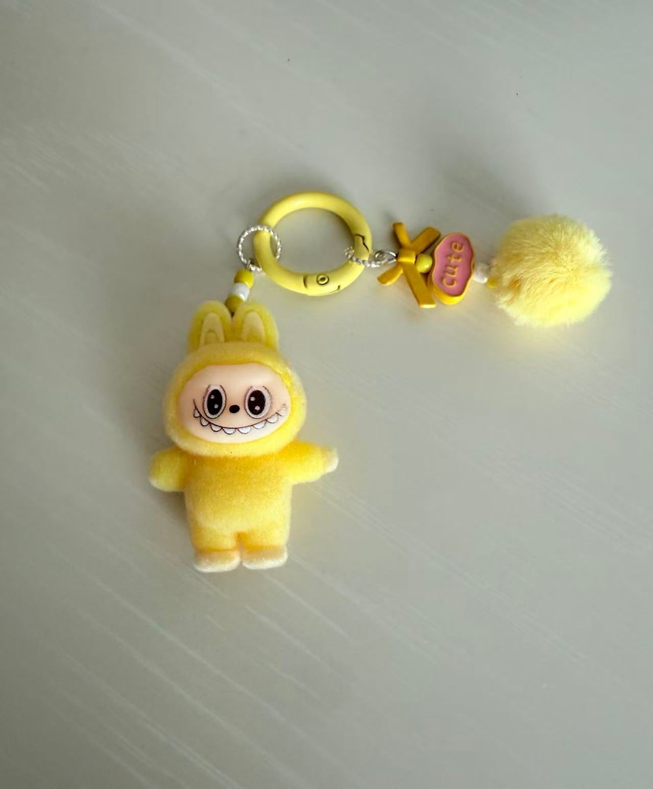 2個セット ラブブ Labubu キーホルダー ミニ ポンポンリボン付き