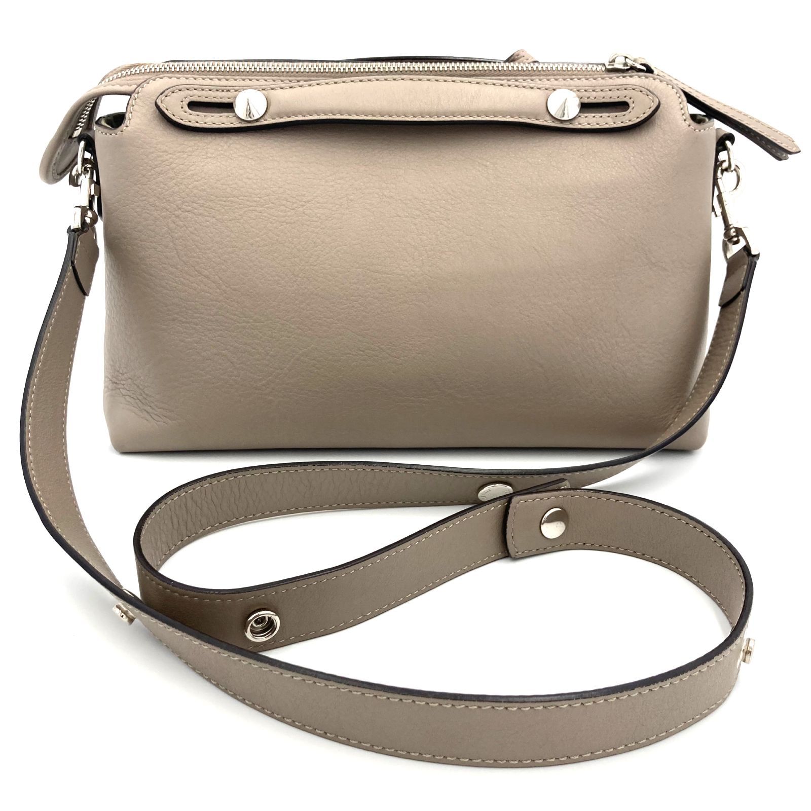FENDI バイザウェイ　グレージュ　ボストン　ショルダーバッグ FENDI バイザウェイグレージュボストンショルダーバッグ