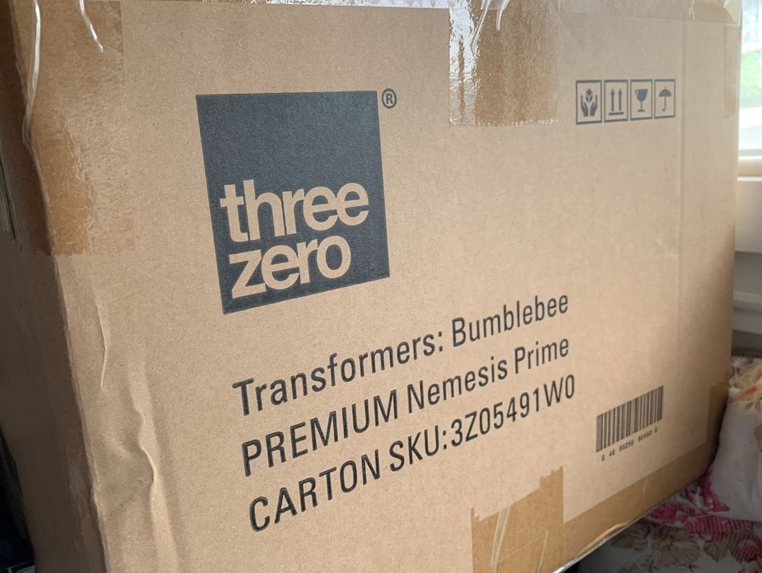 Threezero トランスフォーマー バンブルビー プレミアム ネメシス