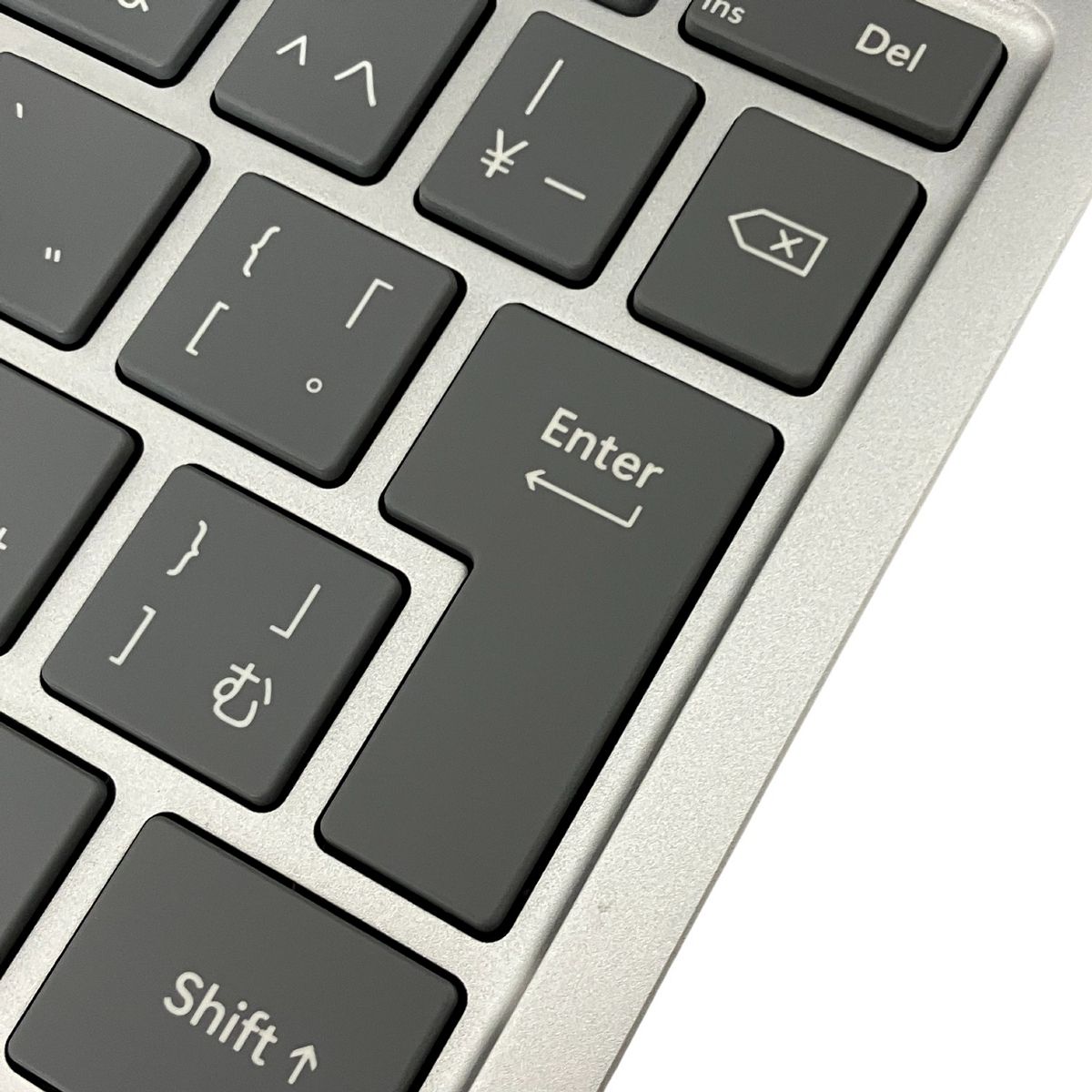 Microsoft Surface Laptop Go 3 XK1-00005 ノート パソコン i5 1235U 8GB SSD 256GB 12.4インチ プラチナ Win11 良好 T10432325 VETTDRUCK_DE