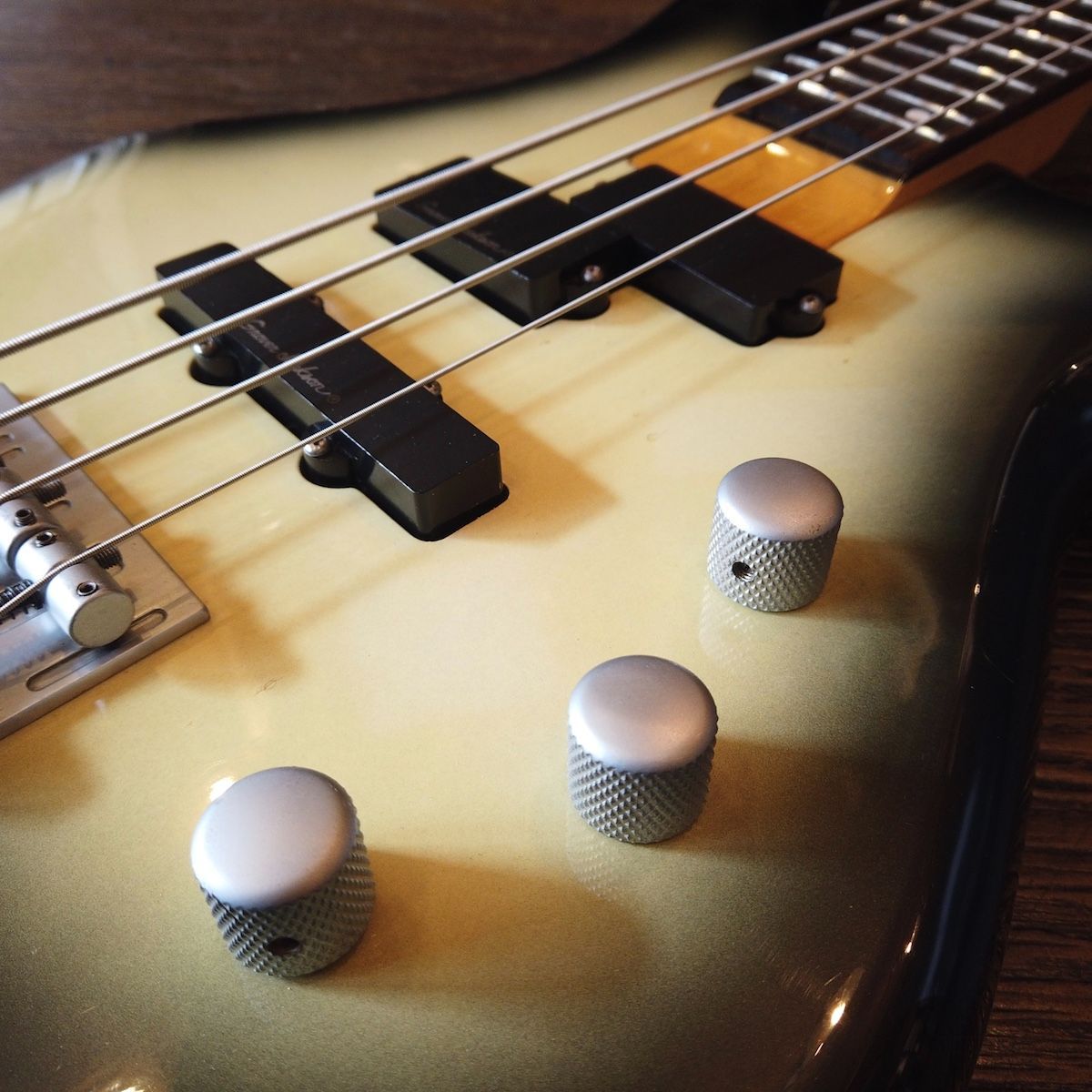 Grover Jackson ベース Grover Jackson GJb グローバージャクソン Electric bass エレキ