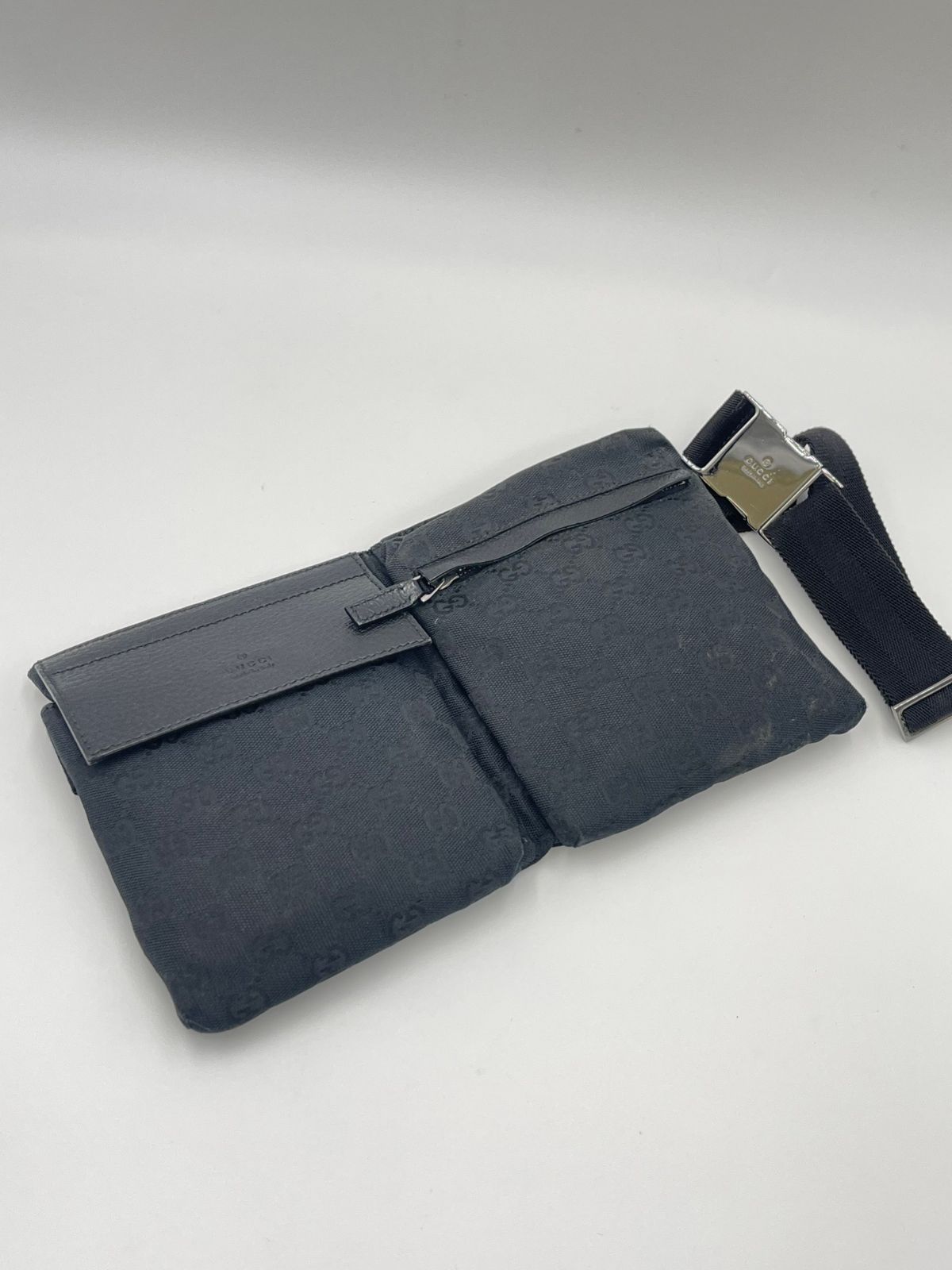 【極美品】グッチ ウエストポーチ レザー×キャンバス GG柄 ブラック GUCCI ボディバッグ GG柄 キャンバス レザー ウエストポーチ