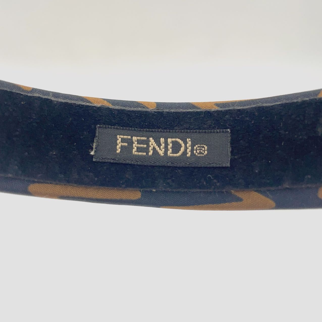 FENDI カチューシャ プラスチック ブラウン ヘアアクセサリー