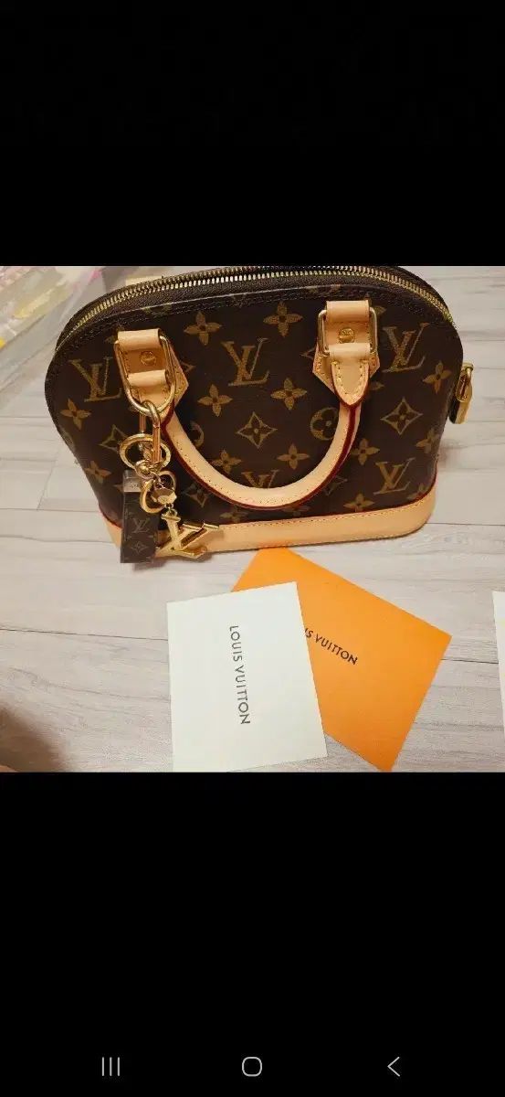 ルイヴィトン アルマ BB モノグラム ハンドバッグ