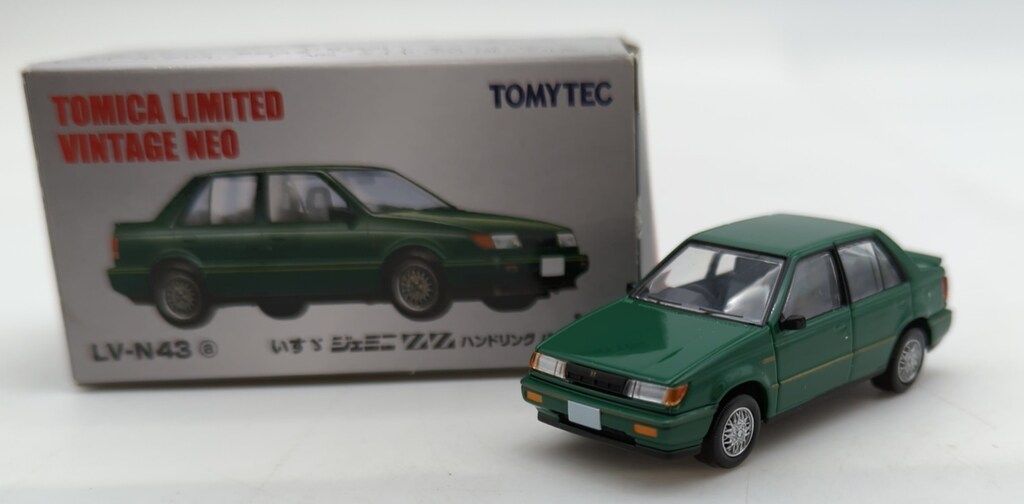 TOMICA LIMITED VINTAGE NEO いすゞ　ジェミニ（訳あり） TOMICA LIMITED VINTAGE NEO いすゞ ジェミニ（訳あり）