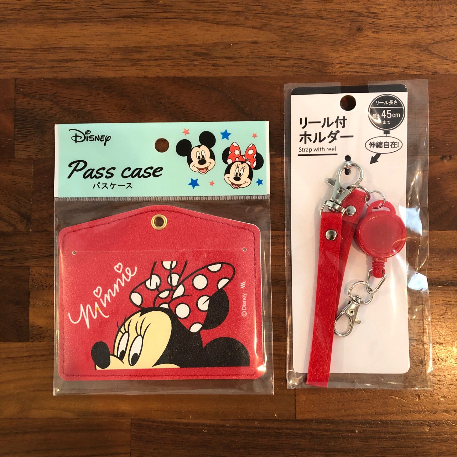 ディズニー　ミニー　デイジー　パスケース　セット ミニー＆デイジーのリボン型パスケース 東京ディズニーリゾート