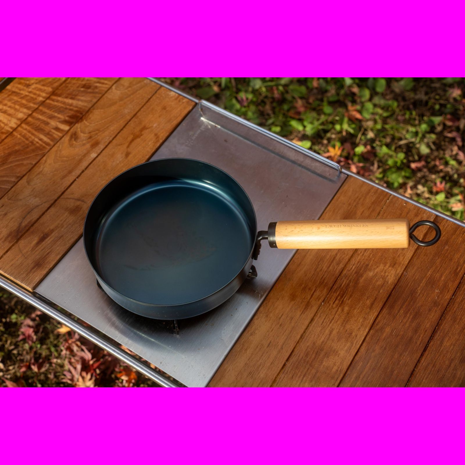 使いこむほどに育つ鉄フライパン 20cm 木ハンドル 日本製 IH対応 軽量化 シーズニング不要 アウトドア キャンプ 使いこむほどに育つ鉄フライパン 20cm 木ハンドル 日本製