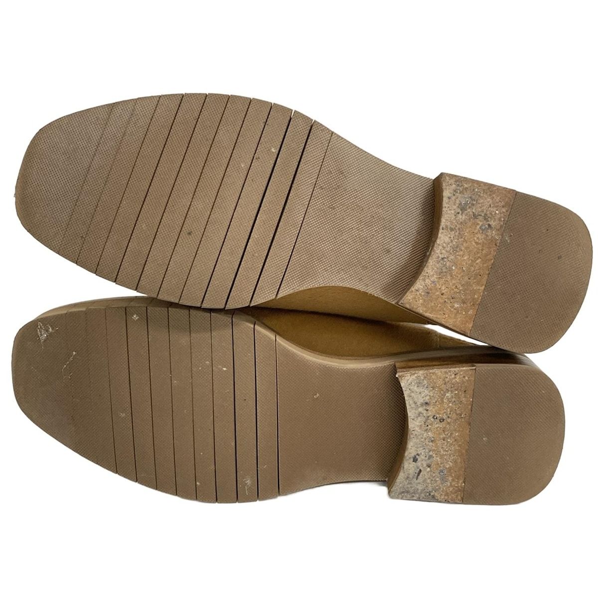 ライトブラウン