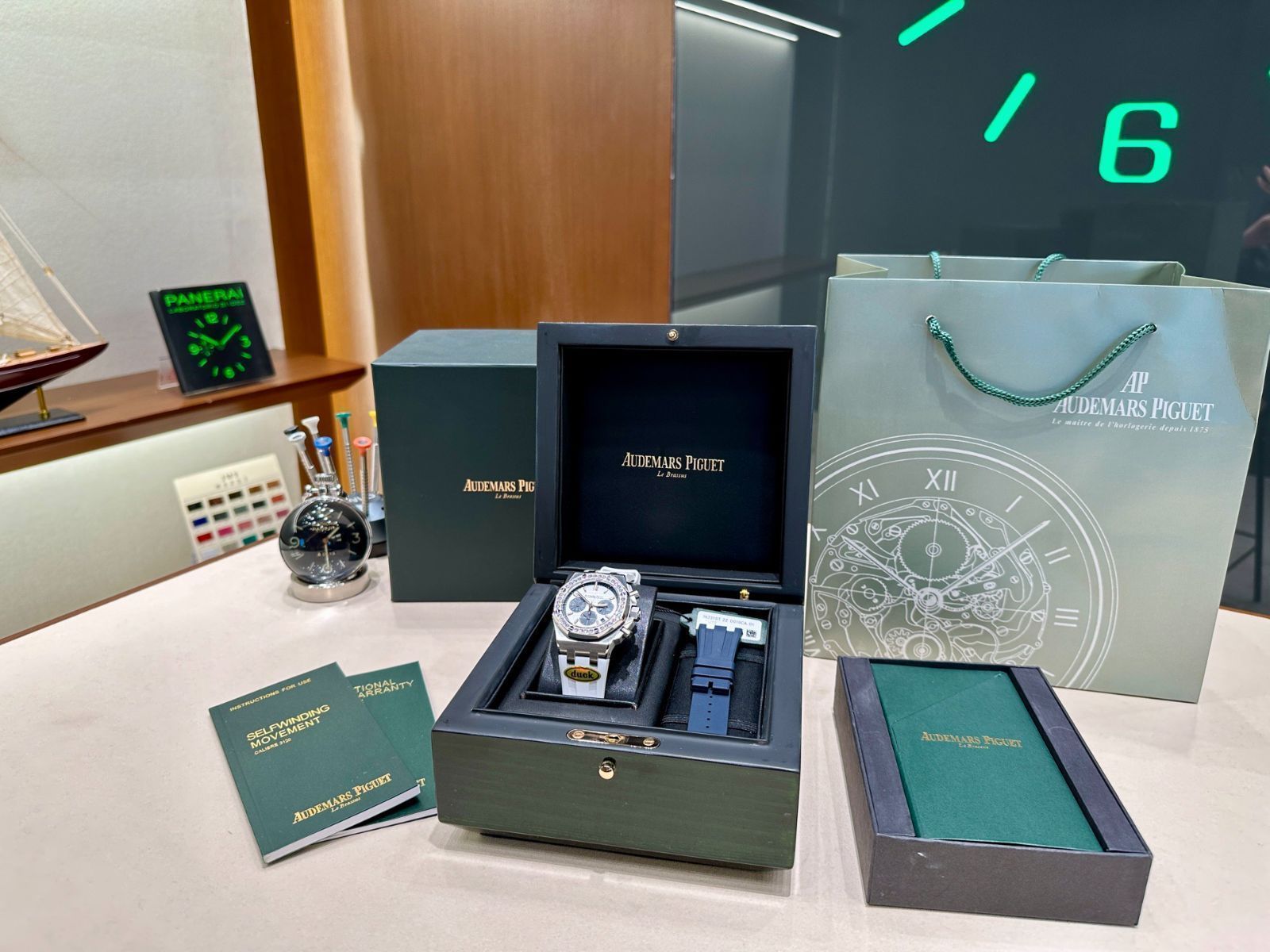 Duck Factory ダックファクトリー ロイヤルオークオフショア 26231st レディース 37mm フッ素ゴムバンド - 人気女優 王子文着用モデル| |