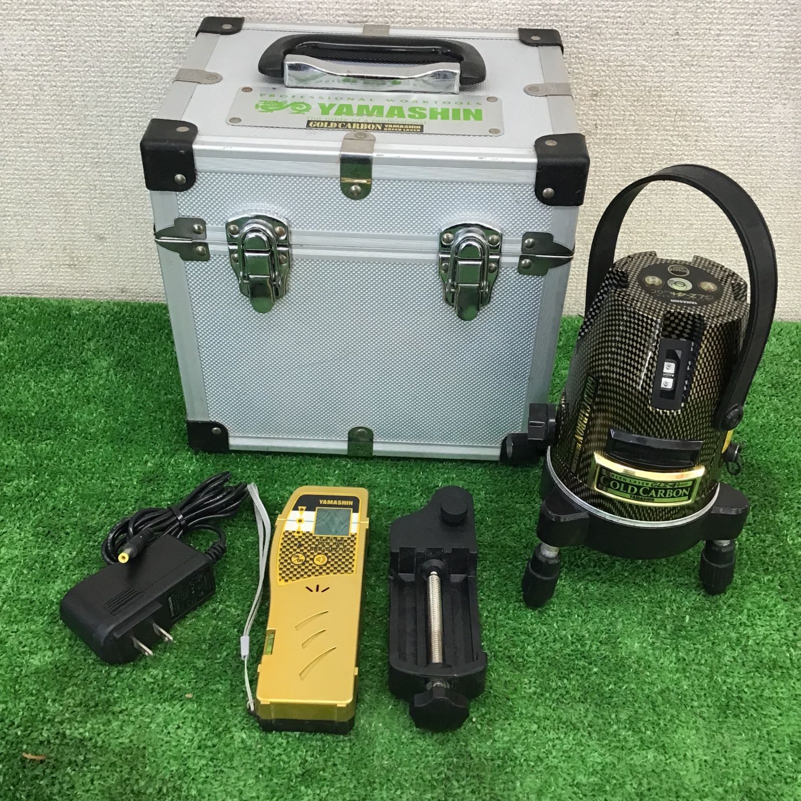 現状品】山真製鋸/YAMASHIN グリーンレーザー墨出し器 GLZ-4PLUS