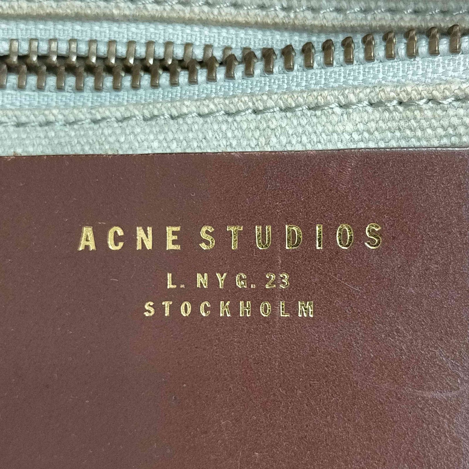 アクネストゥディオズ ACNE STUDIOS ロゴプレート レザーベルト