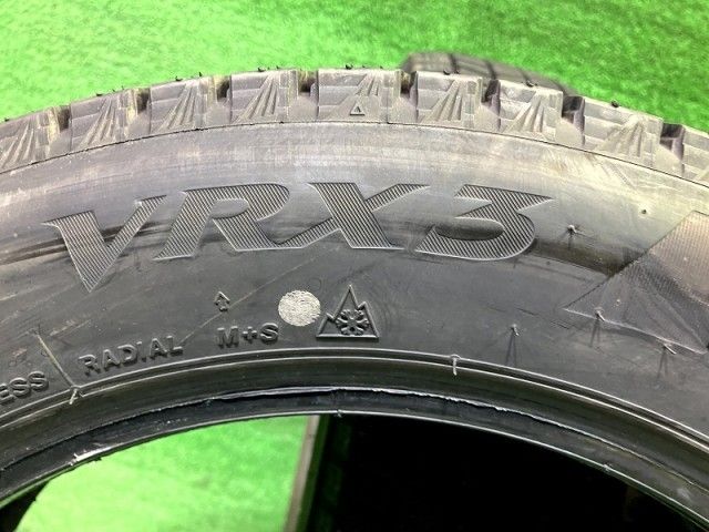 スタッドレス