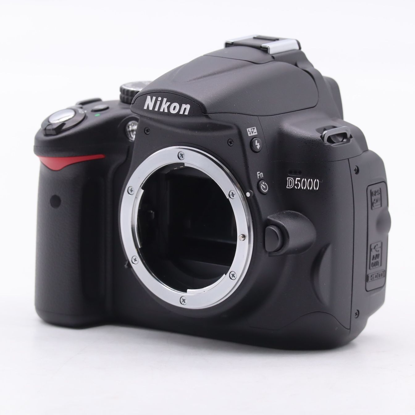 ★撮影枚数1,160枚・超美品★ ニコン D5000 ボディ #19011 新品級】ショット数「201回」Nikon ニコン D5000 ボディ - メルカリ