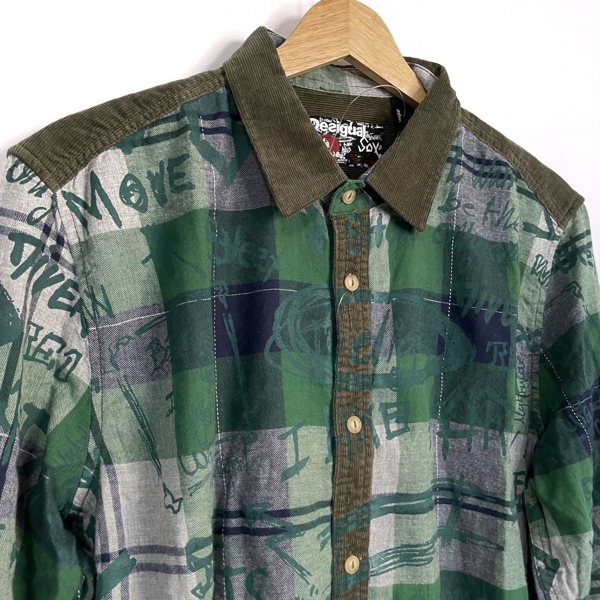 ♦Desigual Ｓ マルチカラーデザインシャツ　チェック柄長袖シャツ　美品♥ Desigual(デシグアル) 長袖シャツ サイズL メンズ美品 - カーキ