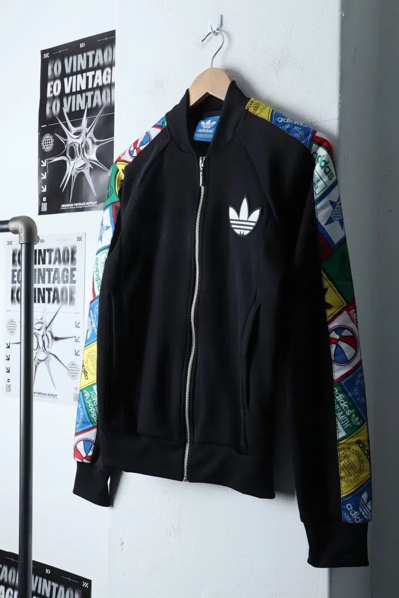 （ XS ） adidas(アディダス) ジップアップ ウインドブレーカー ジャンパージャケット 黒 ファイヤーバード- 11B74