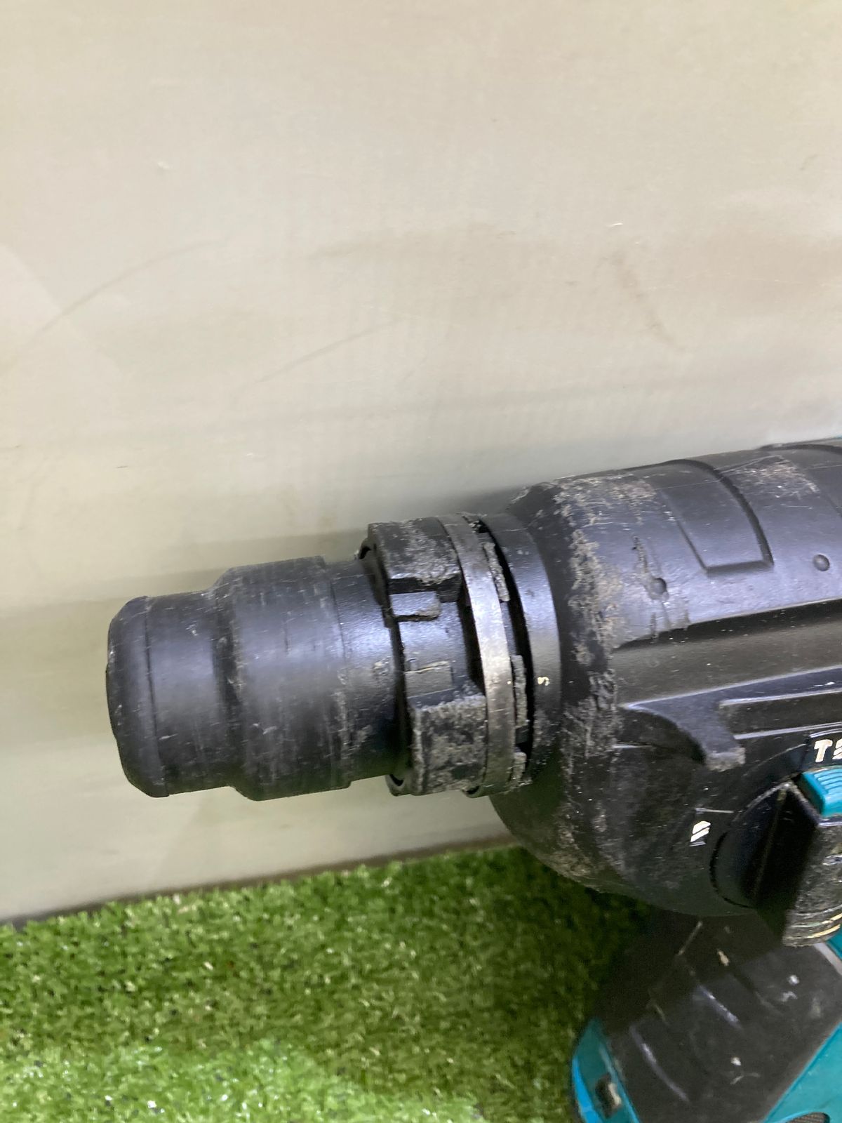 【中古品】【0921】★makita(マキタ) 26㎜36v充電式ハンマドリル (2.6Ahバッテリx2/充電器/ケース) HR262DRDX　ITJNDWEO0SGG