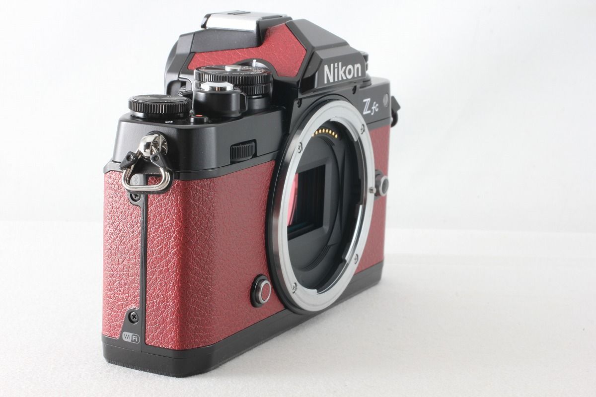 Nikon Zf ボディ 本体 元箱つき Nikon Zf ボディ おまけ付き