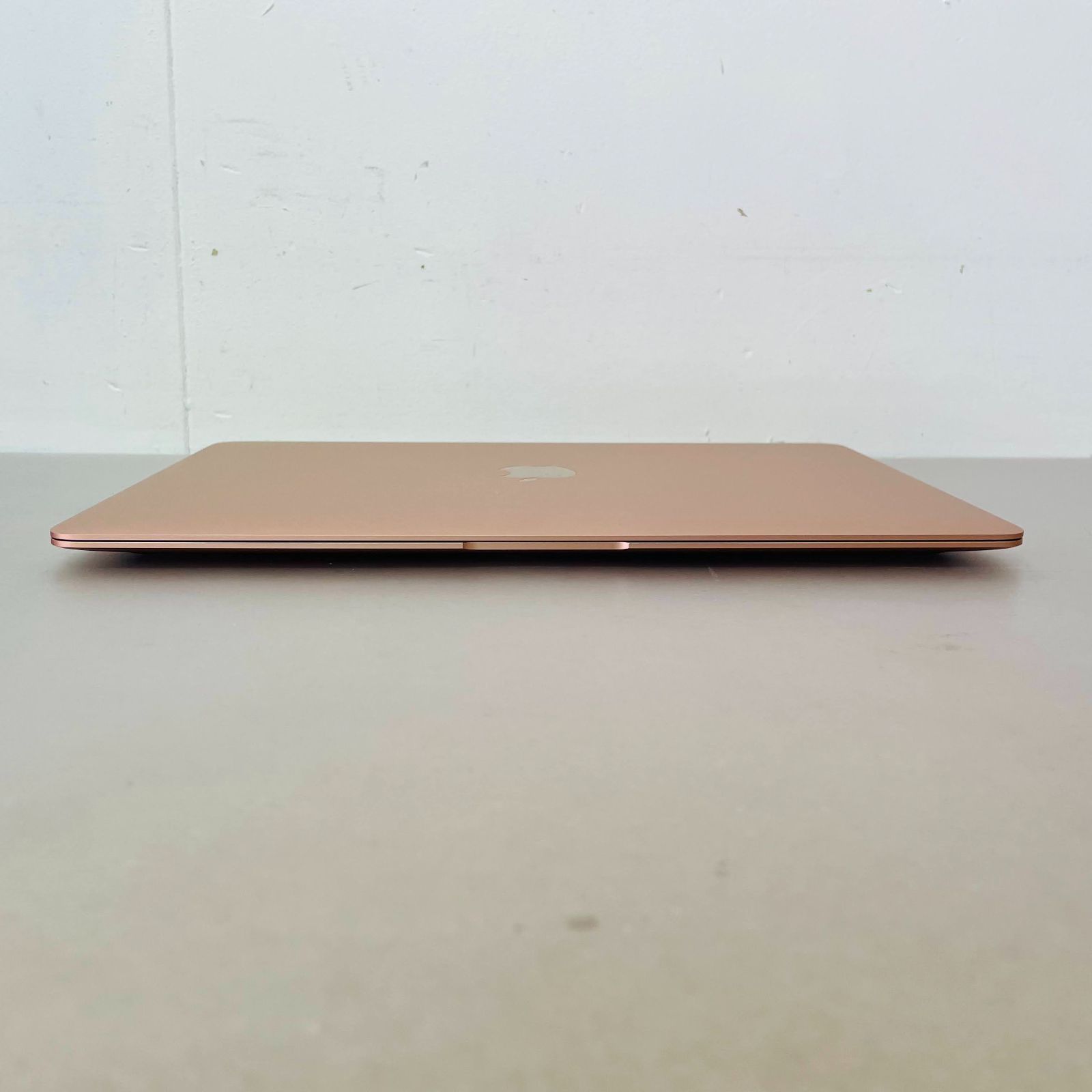 美品 Apple MacBook Air (M1, 2020) MGND3J/A M1 8GB 256GB 充電器付き