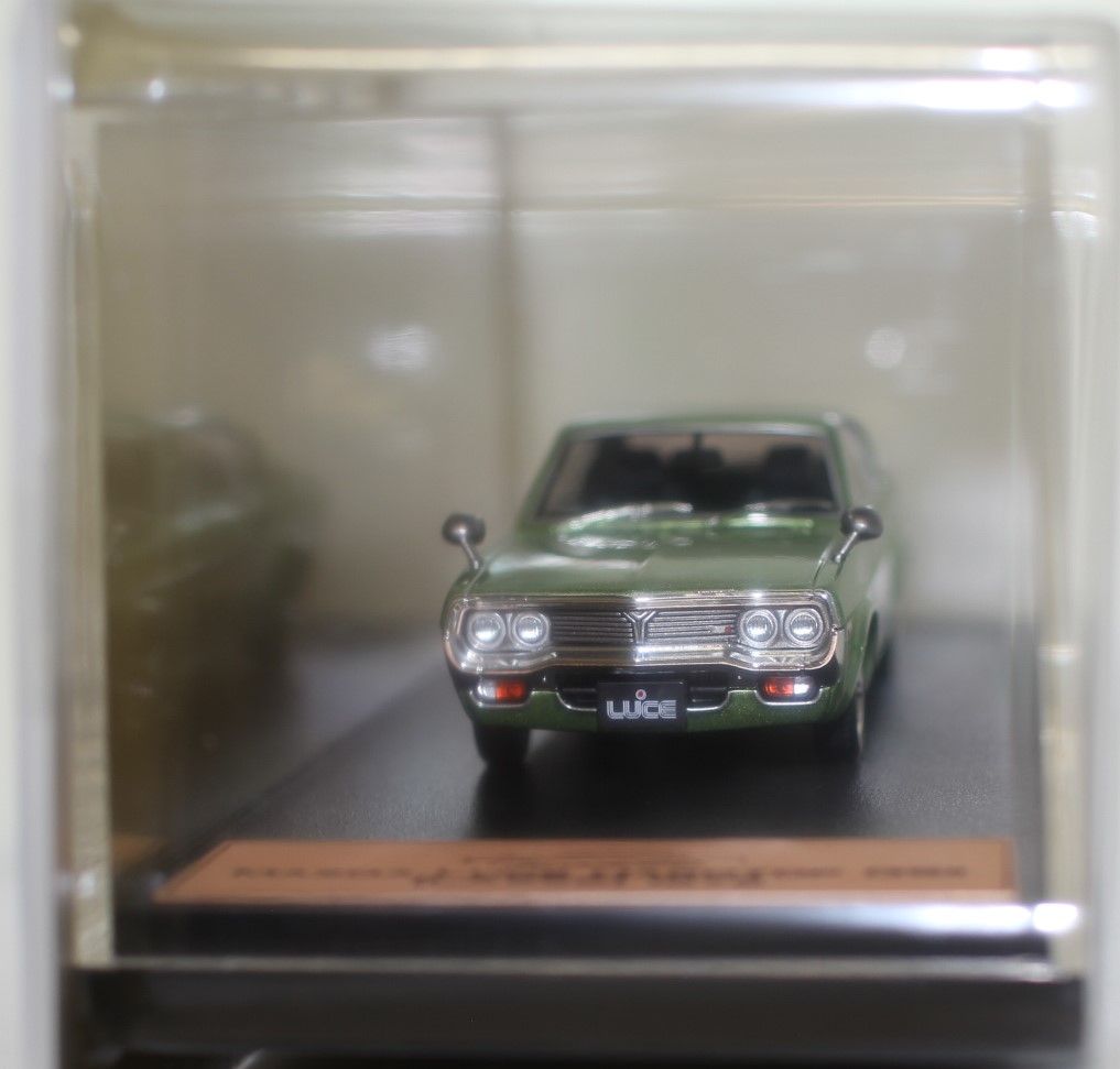 新品 1/43 国産名車プレミアムコレクション マツダ ルーチェ ハード