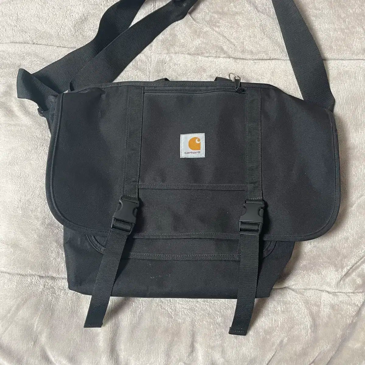 カーハートカーゴメッセンジャーバッグ Carhartt カーハート カーゴ