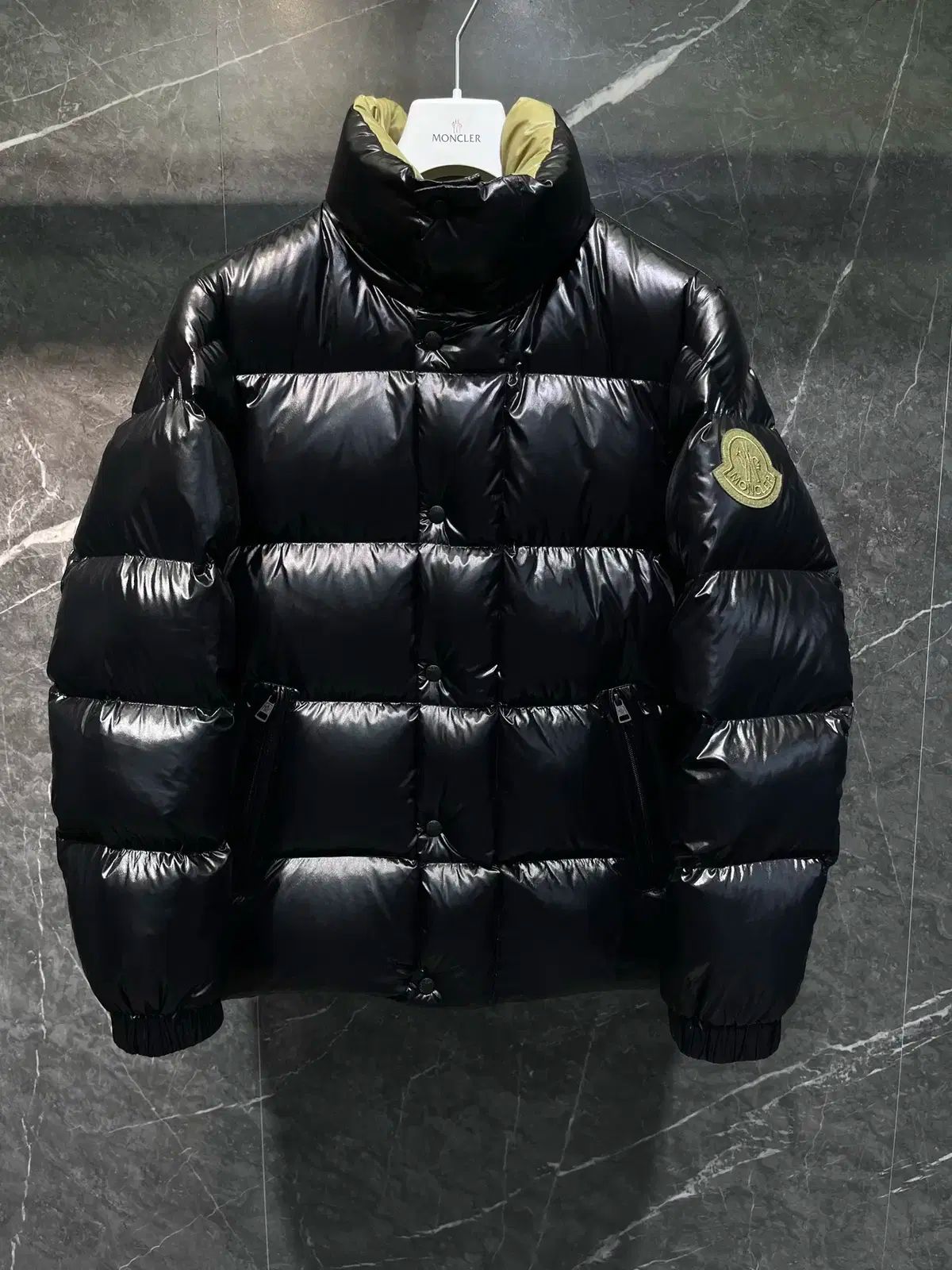 MONCLER モンクレール ダウンジャケット ブラック MONCLER