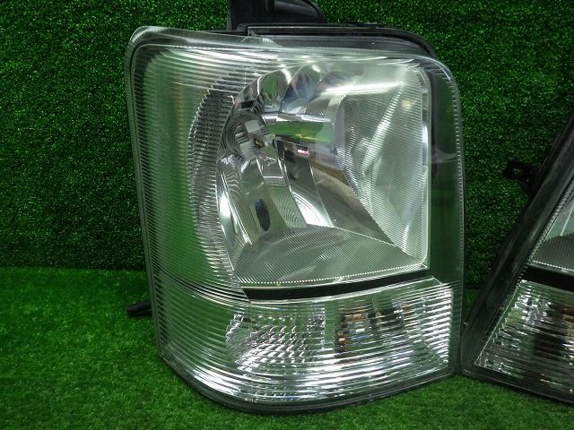 DA64V　エブリイ　スクラム　右ヘッドライト　ハロゲン　中古品 エブリイ スクラム ヘッドライト 左右 DA64V ハロゲン LE04G6129