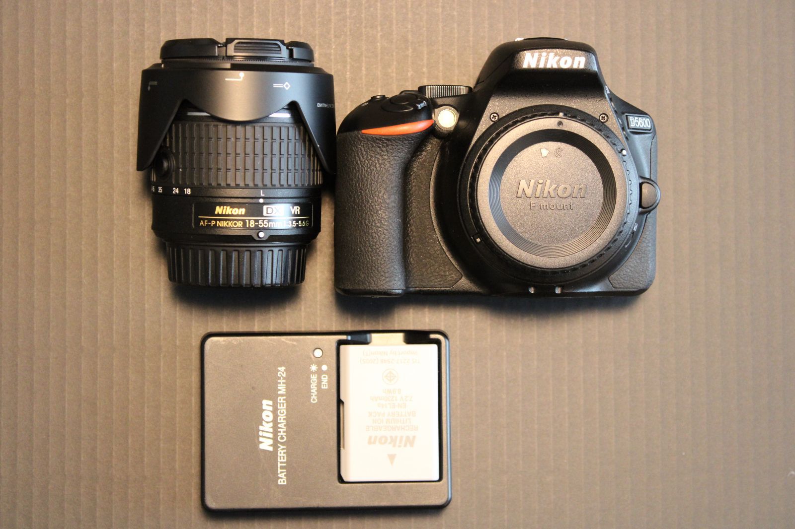 Nikon デジタル一眼レフカメラ D5600 AF-P 18-55 VR レンズキット ショット数 5 807枚