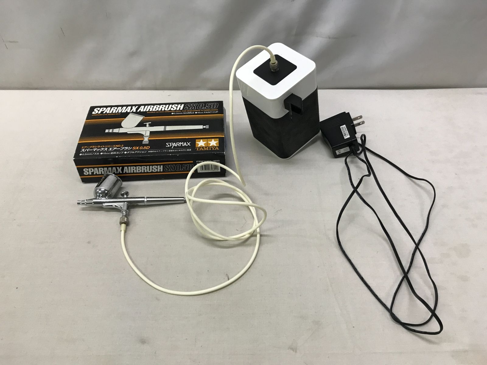 初心しゃエアテックスminimoDCコンプレッサー/エアーブラシセット エアテックスコンプレッサーminimo-DC・エアーブラシセット