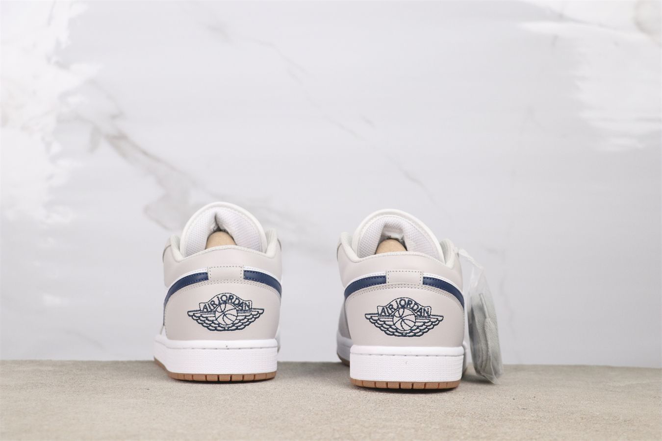 今日特価】ジョーダン（Jordan）553558 - 146 ジョーダン 1