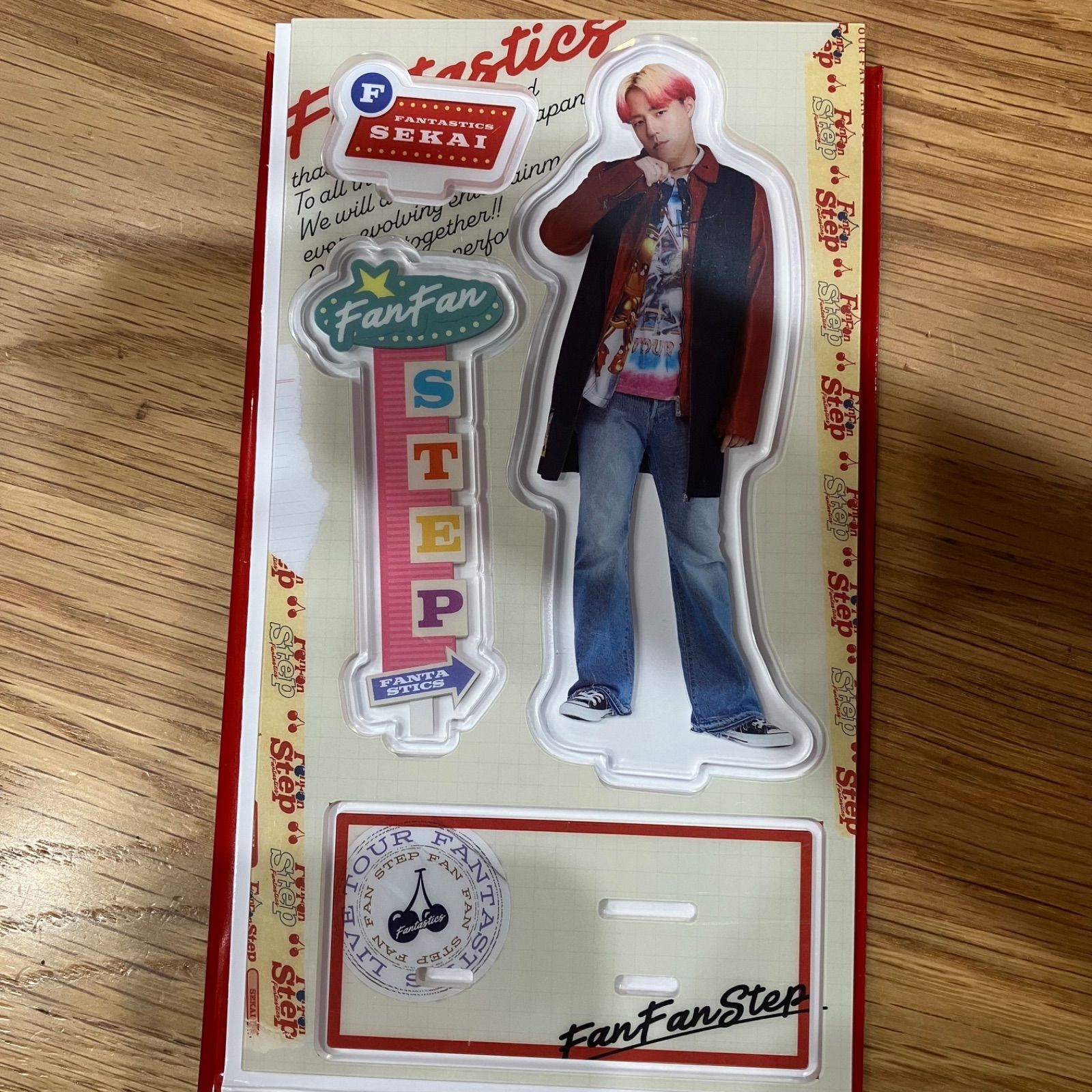 世界 アクリルスタンド】FANTASTICS グッズ - LDHグッズ - メルカリ