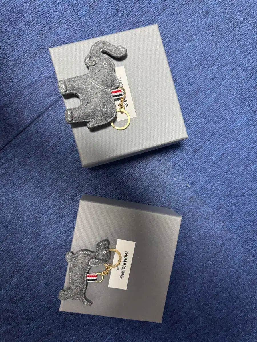 トム ブラウン ソンス洞 ポップアップ フェルト キーホルダー 犬|象