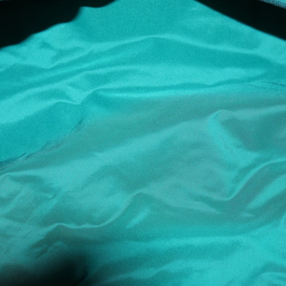 ロゴ刺繍ナイロンホイールハンドバッグ