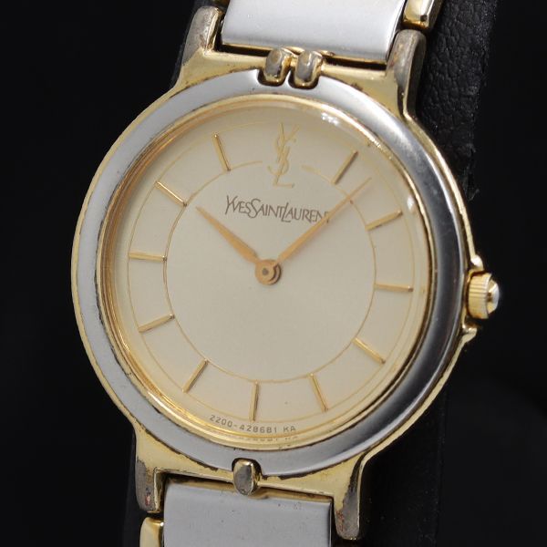 イヴサンローラン 2200-228481 ラウンド QZ アイボリー/シルバー文字盤